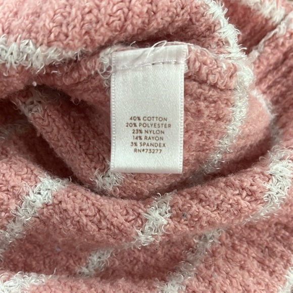 Lauren Conrad sweater - Picture 4 of 4